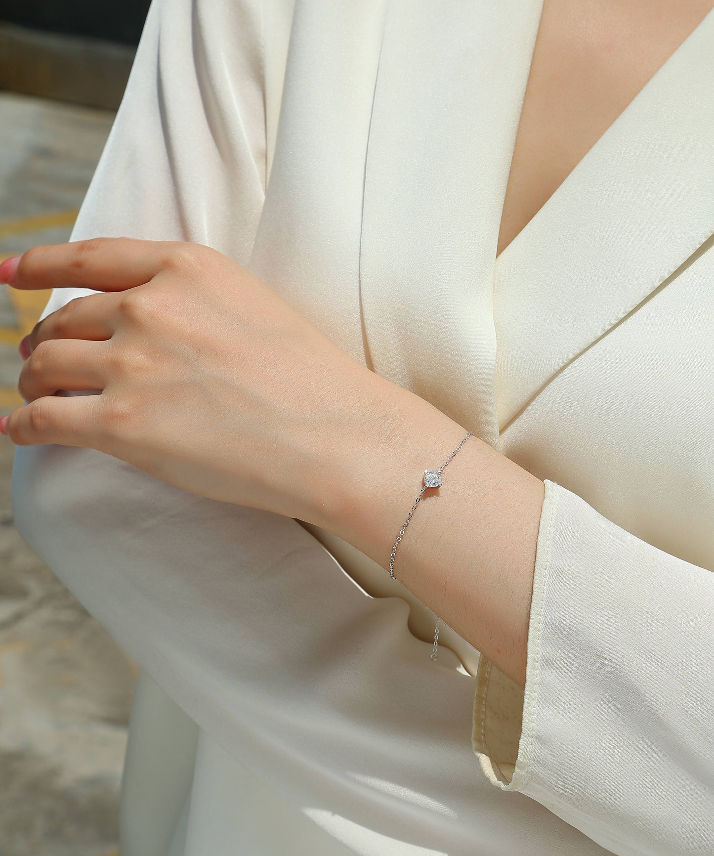 Cross-Linked Bracelet - S925 Platinum Plated Moissanite Bracelet